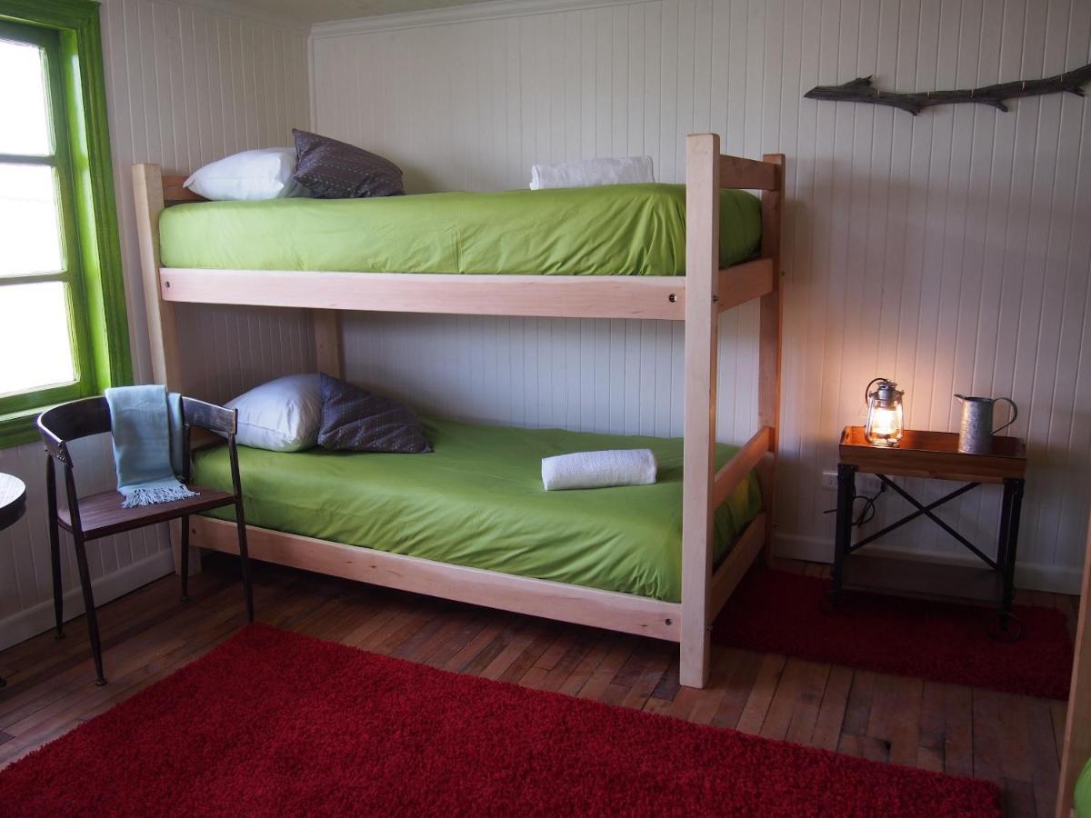 Wild Hostel Puerto Natales Bagian luar foto